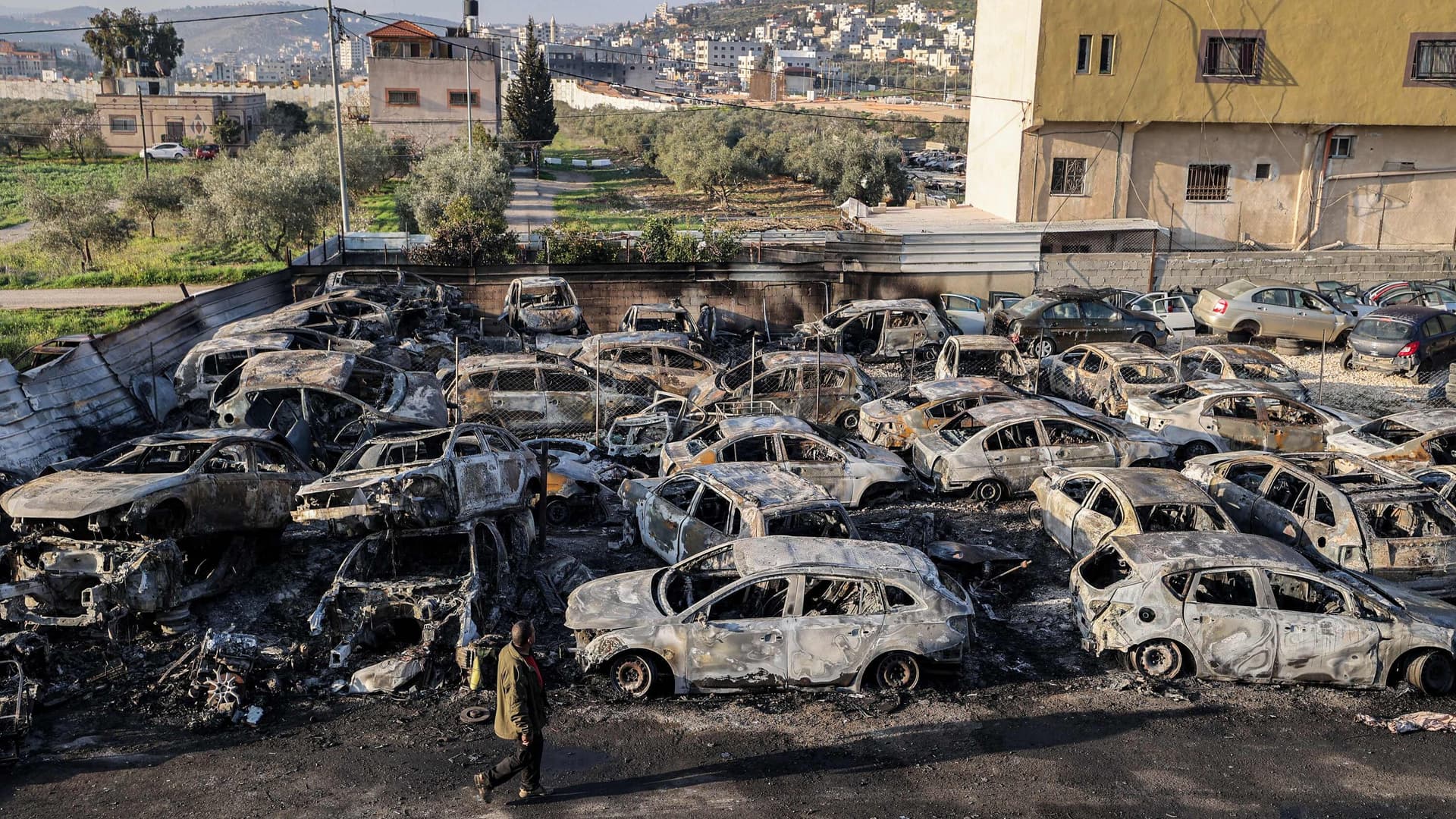 Settlers Launch Major West Bank Arson Attack, Four Arrested