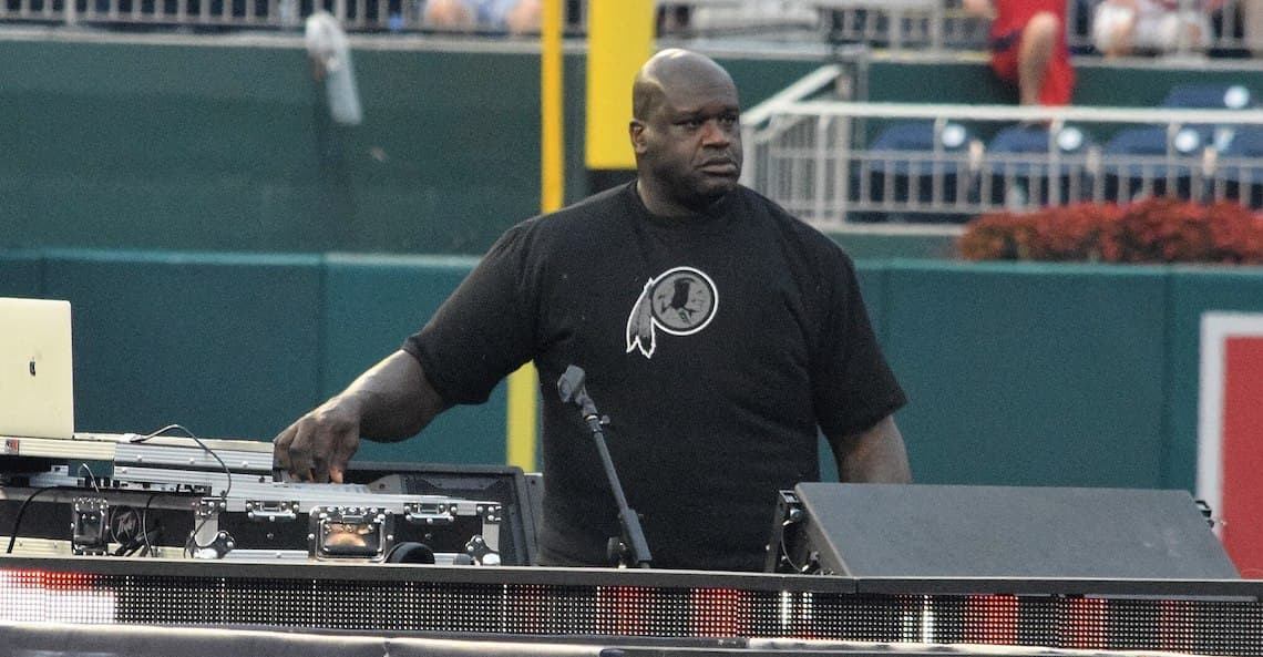 Shaq and The Voice Winner Ignite Fresno Members Only Lounge