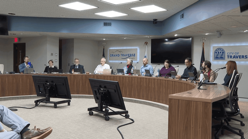 Traverse City Board Weighs $726,330 Contract for Glenn Loomis