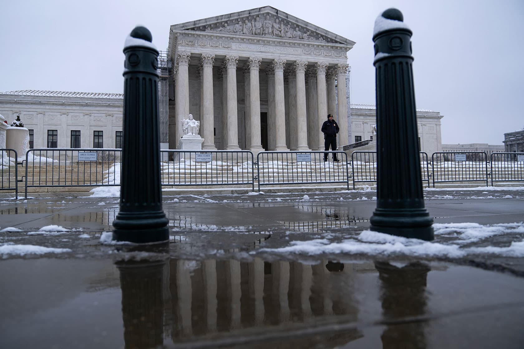 Supreme Court Signals Broad Expansion of Presidential Removal Authority