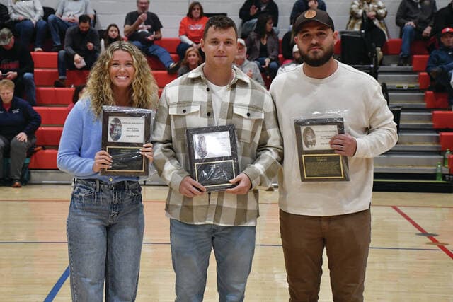 Justice siblings inducted into Peebles High School Hall of Fame