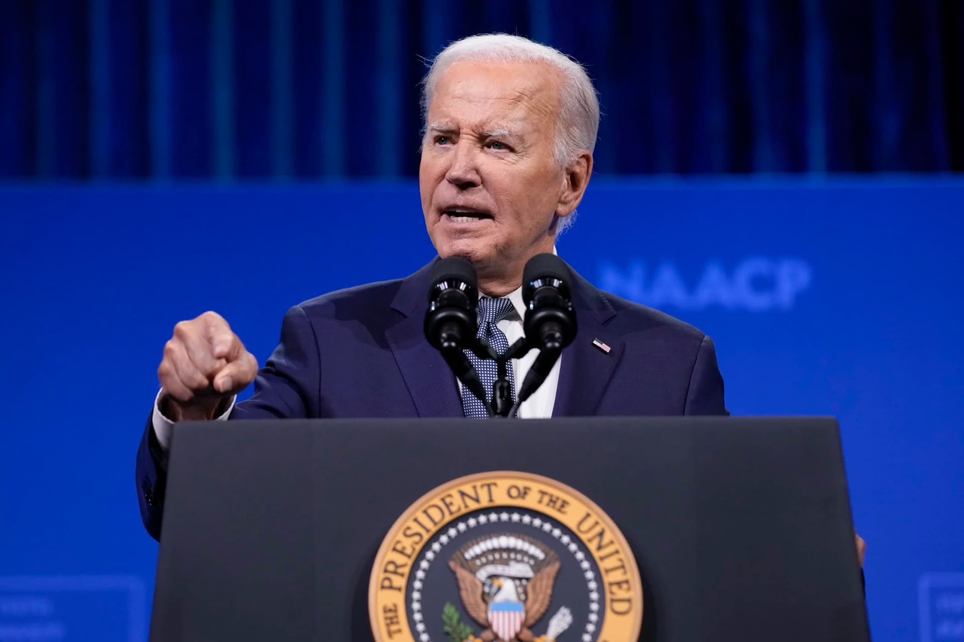 Democrats Move to Repeal Expanded Orphan-Drug Exemption from Medicare Talks