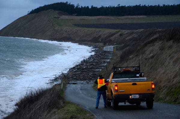 High Winds and Tides Flood Roads, Disrupt Island County Ferries